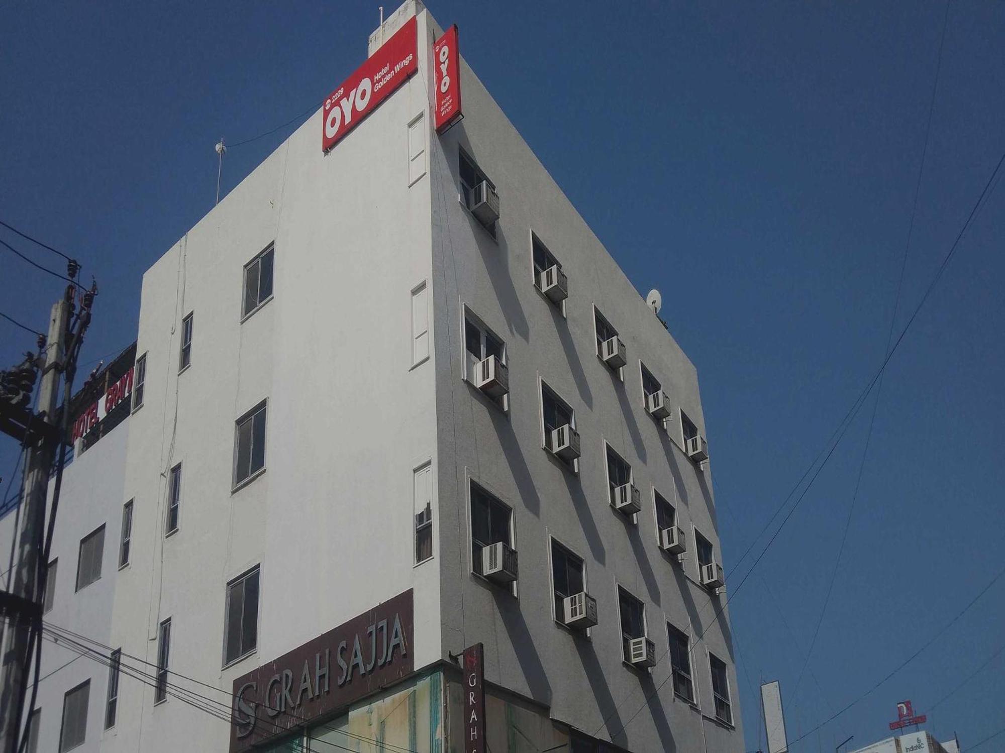 Oyo Flagship Hotel Golden Wings Udaipur Exterior photo